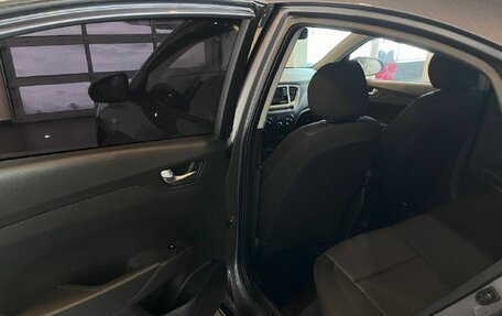 Hyundai Solaris II рестайлинг, 2021 год, 1 650 000 рублей, 24 фотография