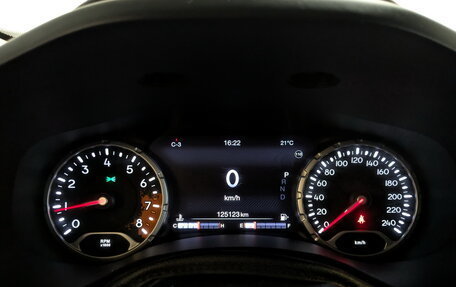 Jeep Renegade I рестайлинг, 2015 год, 1 700 000 рублей, 13 фотография