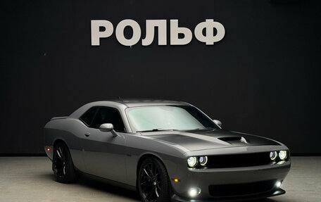 Dodge Challenger III рестайлинг 2, 2019 год, 6 500 000 рублей, 1 фотография