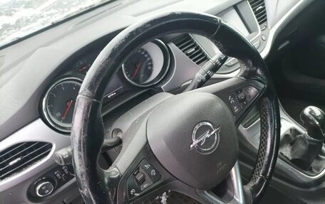 Opel Astra K, 2019 год, 1 030 000 рублей, 15 фотография