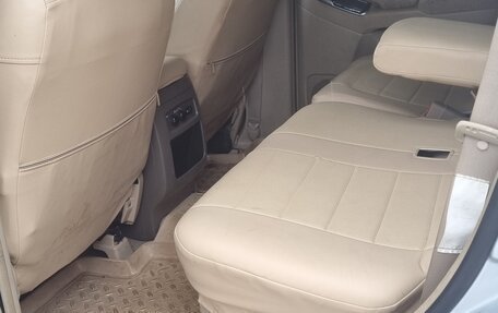 Toyota Land Cruiser Prado 120 рестайлинг, 2005 год, 1 700 000 рублей, 14 фотография