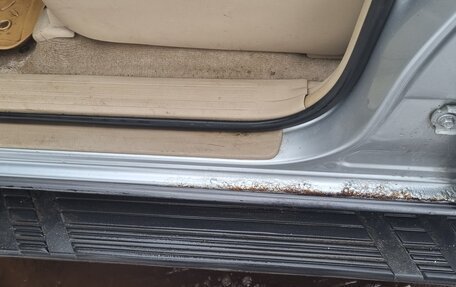 Toyota Land Cruiser Prado 120 рестайлинг, 2005 год, 1 700 000 рублей, 15 фотография