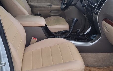 Toyota Land Cruiser Prado 120 рестайлинг, 2005 год, 1 700 000 рублей, 17 фотография