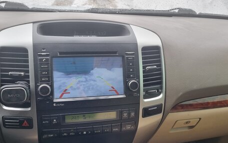 Toyota Land Cruiser Prado 120 рестайлинг, 2005 год, 1 700 000 рублей, 12 фотография