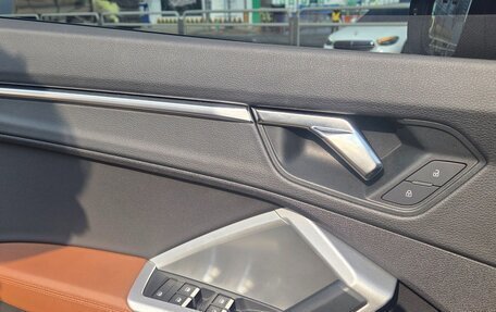 Audi Q3, 2023 год, 2 600 000 рублей, 15 фотография