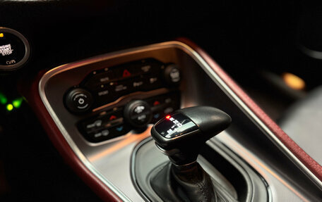 Dodge Challenger III рестайлинг 2, 2019 год, 6 500 000 рублей, 15 фотография