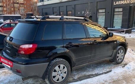 Mitsubishi Outlander III рестайлинг 3, 2007 год, 650 000 рублей, 2 фотография