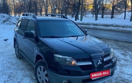 Mitsubishi Outlander III рестайлинг 3, 2007 год, 650 000 рублей, 4 фотография