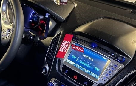 Hyundai Tucson III, 2010 год, 1 150 000 рублей, 10 фотография