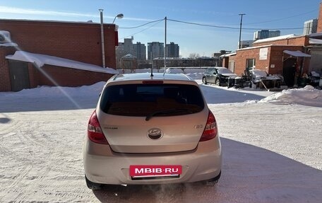 Hyundai i20 IB рестайлинг, 2010 год, 750 000 рублей, 8 фотография