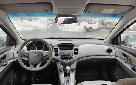 Chevrolet Cruze II, 2010 год, 450 000 рублей, 8 фотография