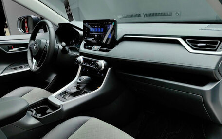 Toyota RAV4, 2025 год, 4 300 000 рублей, 12 фотография