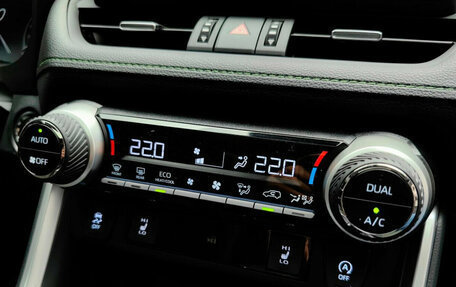 Toyota RAV4, 2025 год, 4 300 000 рублей, 19 фотография