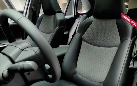 Toyota RAV4, 2025 год, 4 300 000 рублей, 11 фотография