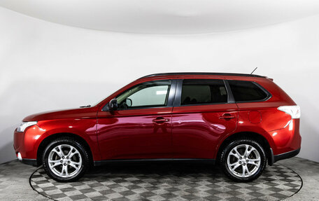 Mitsubishi Outlander III рестайлинг 3, 2013 год, 1 399 000 рублей, 8 фотография