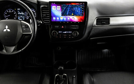 Mitsubishi Outlander III рестайлинг 3, 2013 год, 1 399 000 рублей, 14 фотография