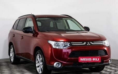 Mitsubishi Outlander III рестайлинг 3, 2013 год, 1 399 000 рублей, 3 фотография
