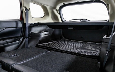 Mitsubishi Outlander III рестайлинг 3, 2013 год, 1 399 000 рублей, 22 фотография