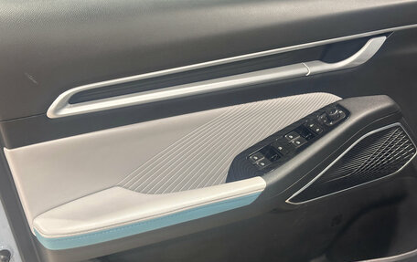 Geely Emgrand, 2023 год, 1 640 000 рублей, 15 фотография