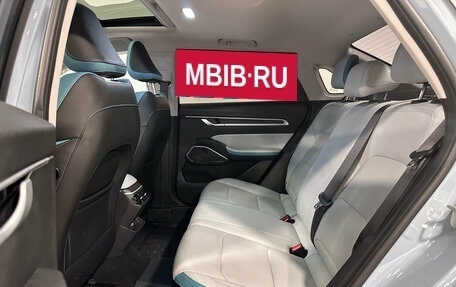 Geely Emgrand, 2023 год, 1 640 000 рублей, 12 фотография