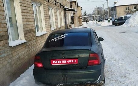 Opel Vectra B рестайлинг, 2000 год, 116 000 рублей, 3 фотография