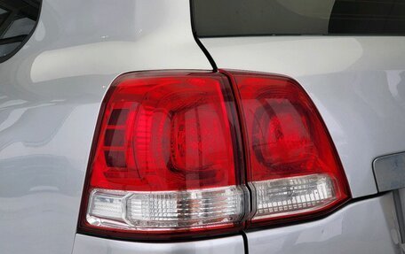 Toyota Land Cruiser 200, 2010 год, 2 590 000 рублей, 10 фотография