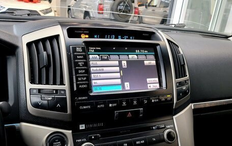 Toyota Land Cruiser 200, 2010 год, 2 590 000 рублей, 19 фотография