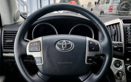 Toyota Land Cruiser 200, 2010 год, 2 590 000 рублей, 20 фотография
