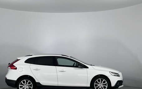 Volvo V40 Cross Country I, 2016 год, 1 620 000 рублей, 4 фотография