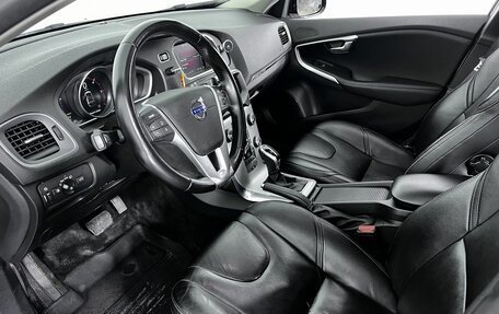Volvo V40 Cross Country I, 2016 год, 1 620 000 рублей, 9 фотография