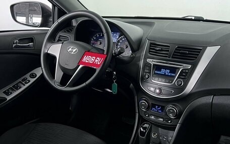 Hyundai Solaris II рестайлинг, 2016 год, 980 000 рублей, 13 фотография