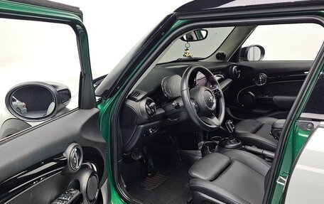 MINI Hatch, 2023 год, 1 800 000 рублей, 10 фотография