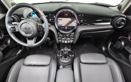 MINI Hatch, 2023 год, 1 800 000 рублей, 7 фотография