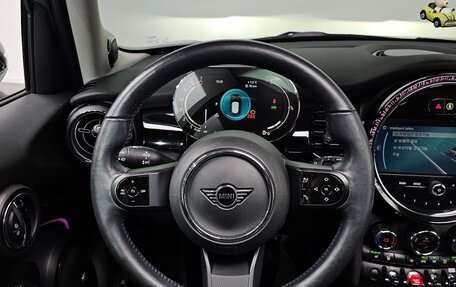 MINI Hatch, 2023 год, 1 800 000 рублей, 13 фотография