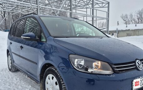 Volkswagen Touran III, 2012 год, 870 000 рублей, 1 фотография