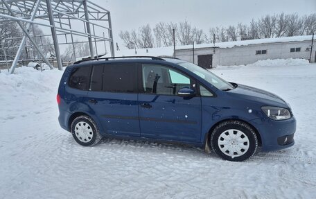 Volkswagen Touran III, 2012 год, 870 000 рублей, 5 фотография