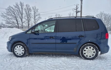 Volkswagen Touran III, 2012 год, 870 000 рублей, 3 фотография