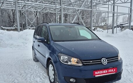 Volkswagen Touran III, 2012 год, 870 000 рублей, 2 фотография