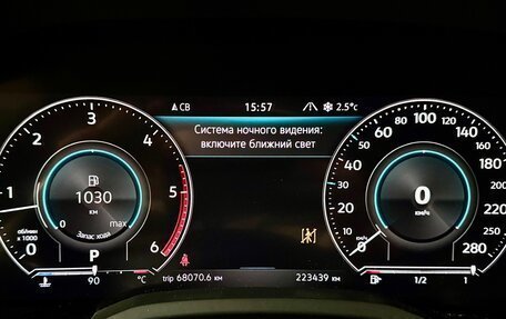 Volkswagen Touareg III, 2018 год, 4 750 000 рублей, 9 фотография