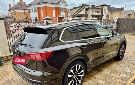 Volkswagen Touareg III, 2018 год, 4 750 000 рублей, 4 фотография
