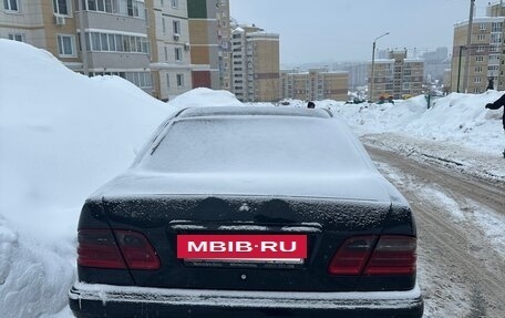 Mercedes-Benz E-Класс, 2000 год, 400 000 рублей, 3 фотография