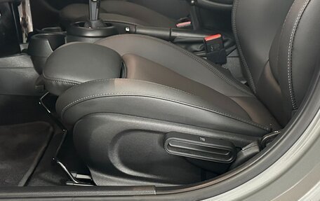 MINI Hatch, 2023 год, 1 840 000 рублей, 13 фотография