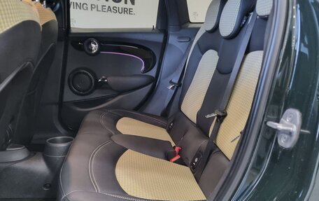 MINI Hatch, 2023 год, 1 800 000 рублей, 9 фотография