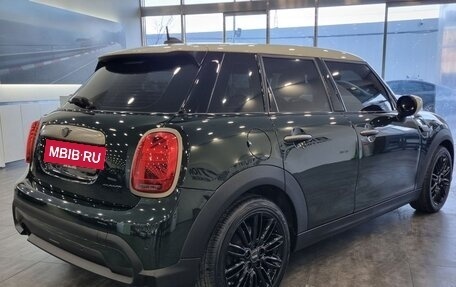 MINI Hatch, 2023 год, 1 800 000 рублей, 4 фотография