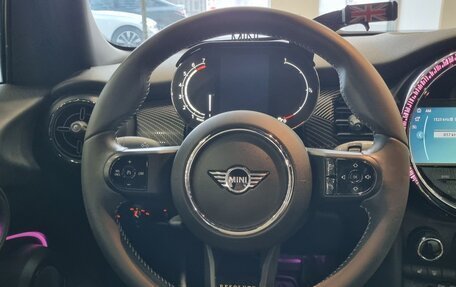 MINI Hatch, 2023 год, 1 800 000 рублей, 12 фотография