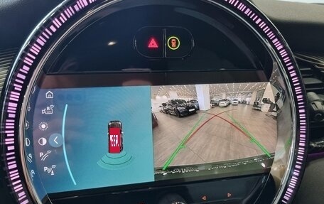 MINI Hatch, 2023 год, 1 800 000 рублей, 14 фотография