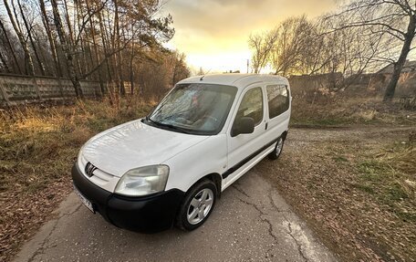 Peugeot Partner II рестайлинг 2, 2004 год, 350 000 рублей, 1 фотография