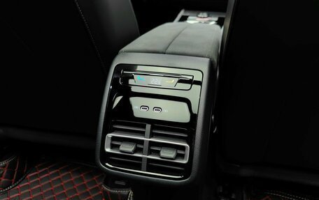 Volkswagen Tiguan, 2025 год, 5 050 000 рублей, 32 фотография