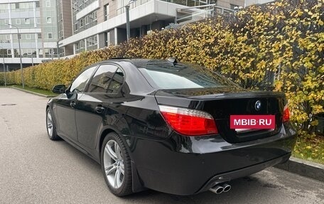 BMW 5 серия, 2006 год, 2 800 000 рублей, 2 фотография
