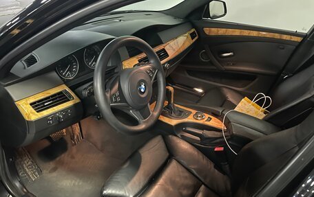 BMW 5 серия, 2006 год, 2 800 000 рублей, 14 фотография